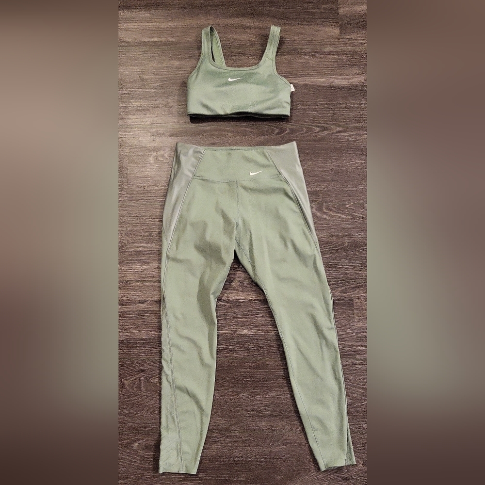 Nike 2 piece set Dri fit
